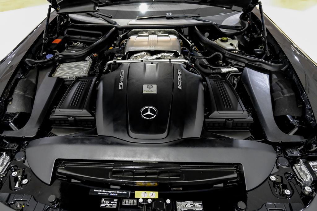 Used 2018 Mercedes-Benz AMG GT C w/ AMG Interior Night Package image 41