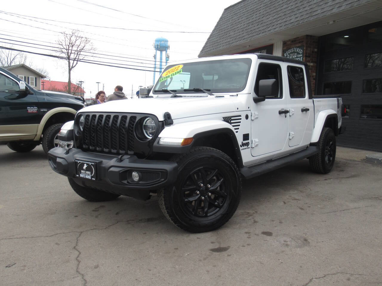 Used 2022 Jeep Gladiator Sport image 33