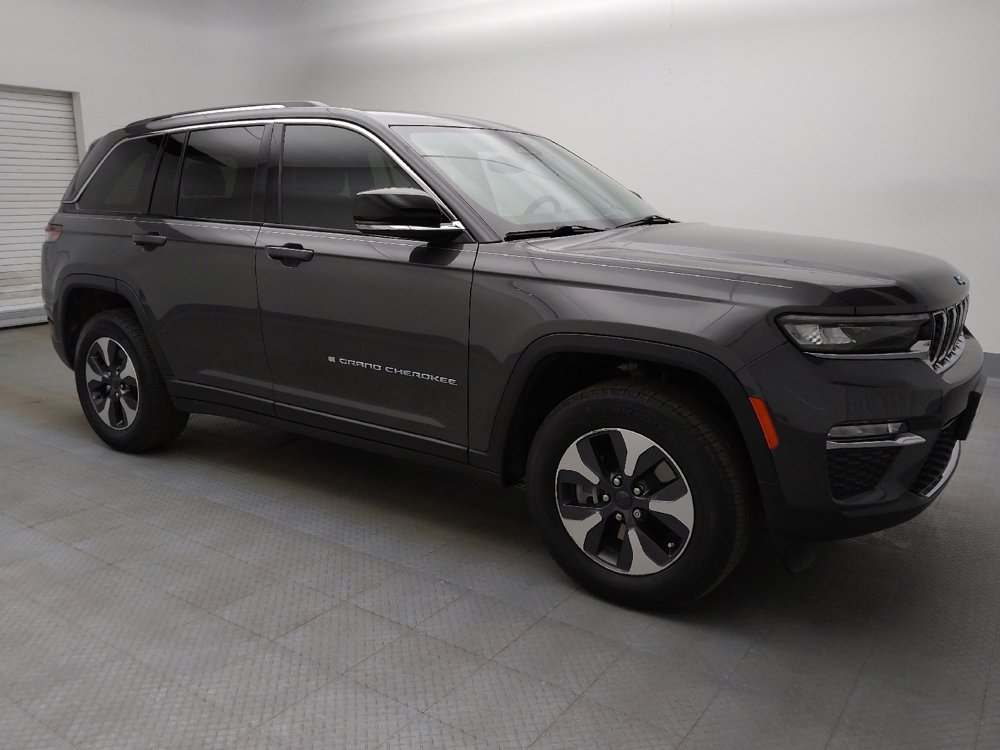 Used 2022 Jeep Grand Cherokee Limited 4xe image 11