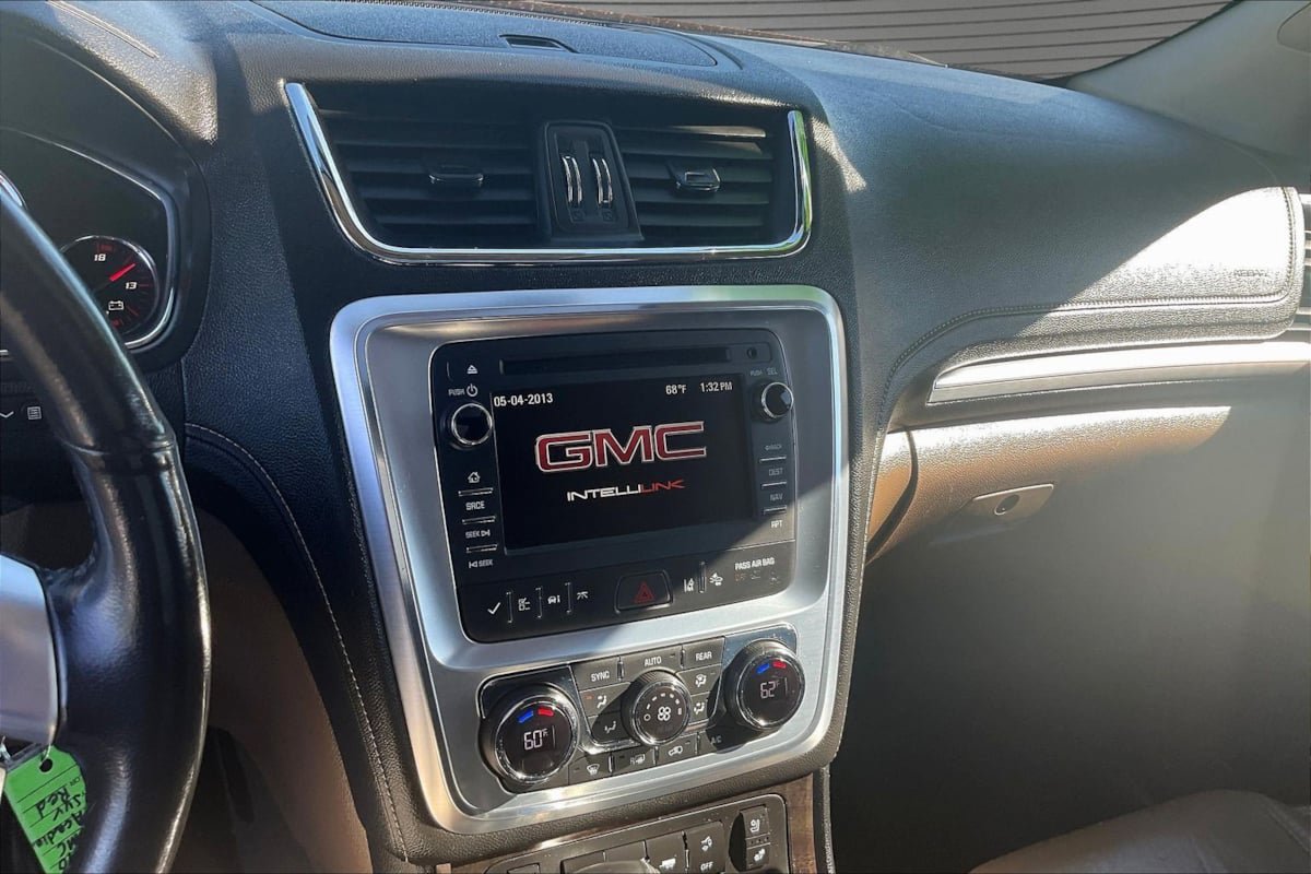Used 2016 GMC Acadia SLT w/ Open Road Package AWD/4WD image 9