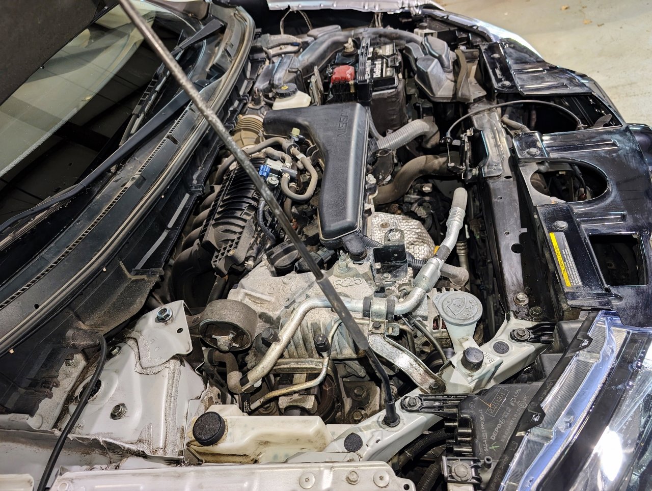 Used 2015 Nissan Rogue SV w/ SV Premium Package image 56