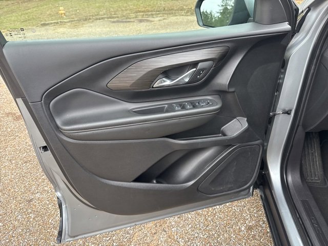 Used 2024 GMC Terrain SLE image 15