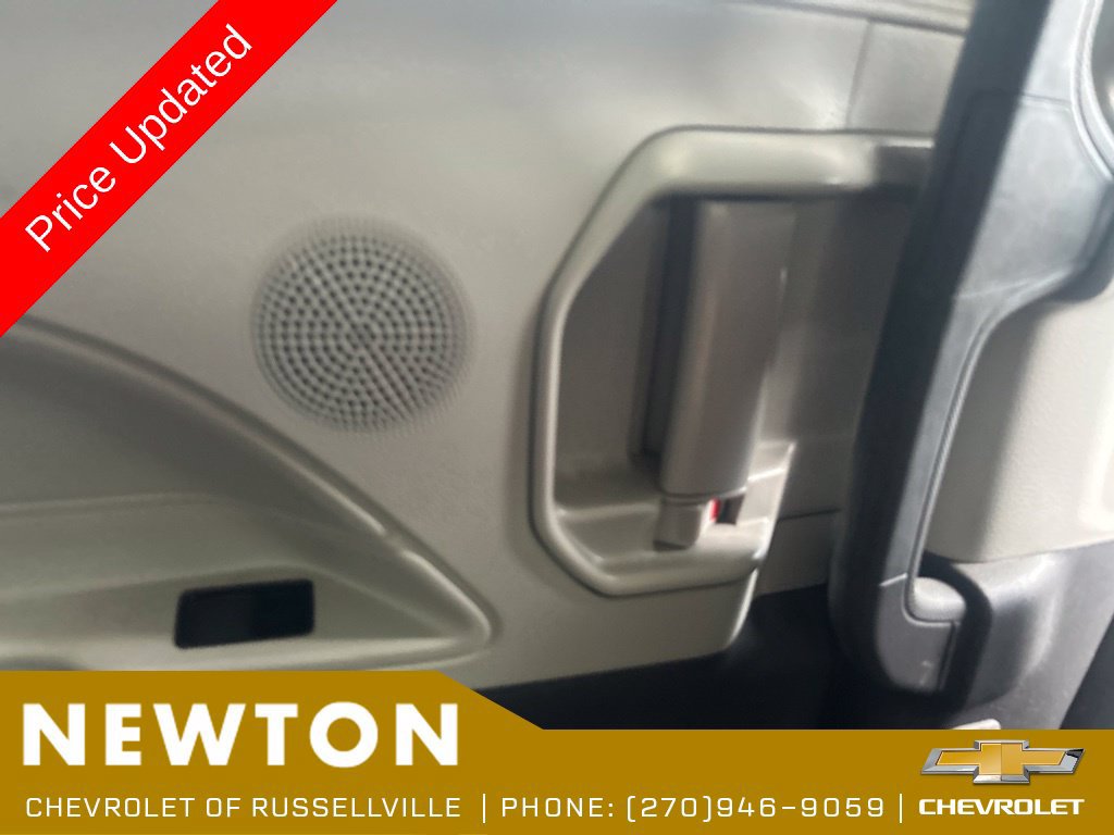 Used 2022 Toyota Sienna LE FWD image 36