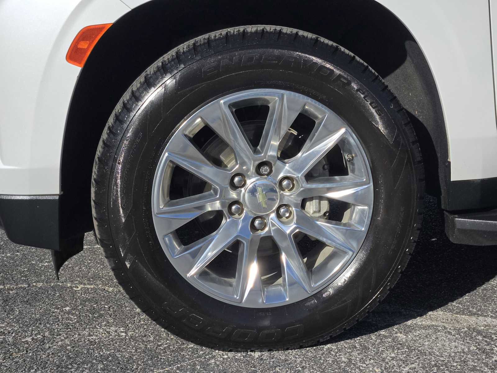 Used 2021 Chevrolet Suburban Premier image 13