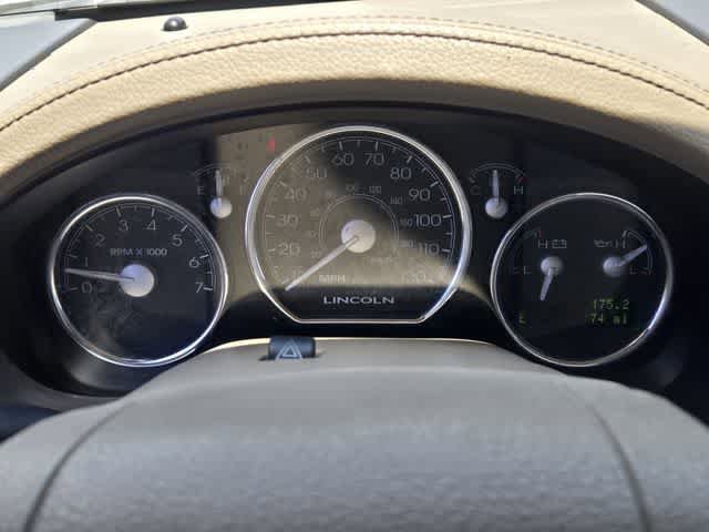 Used 2008 Lincoln Mark LT 2WD image 16