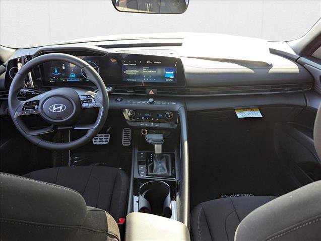 New 2025 Hyundai Elantra SEL image 14