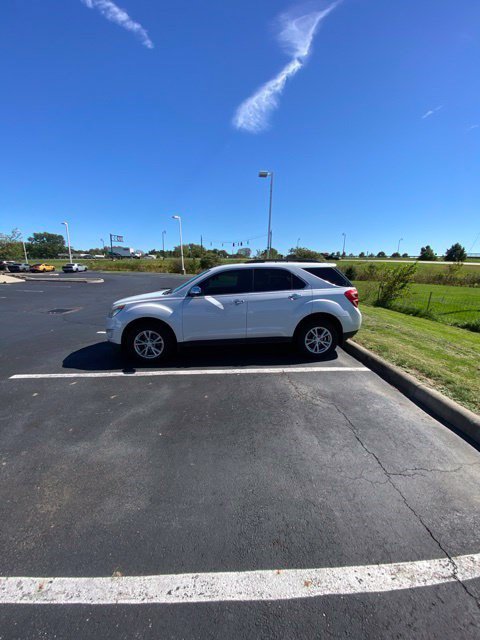 Used 2017 Chevrolet Equinox LT w/ Convenience Package FWD image 8