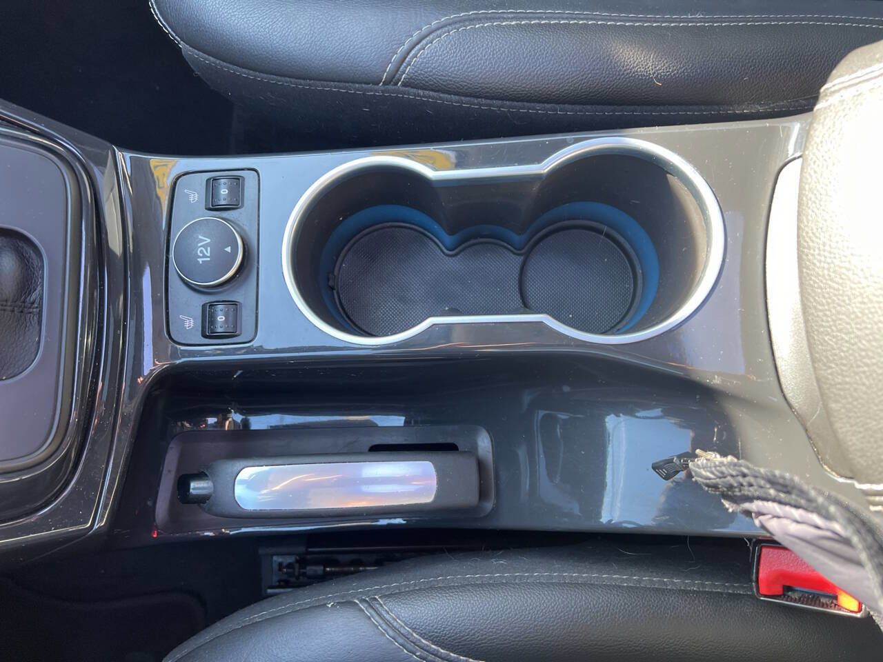 Used 2015 Ford Escape Titanium w/ Equipment Group 301A image 32