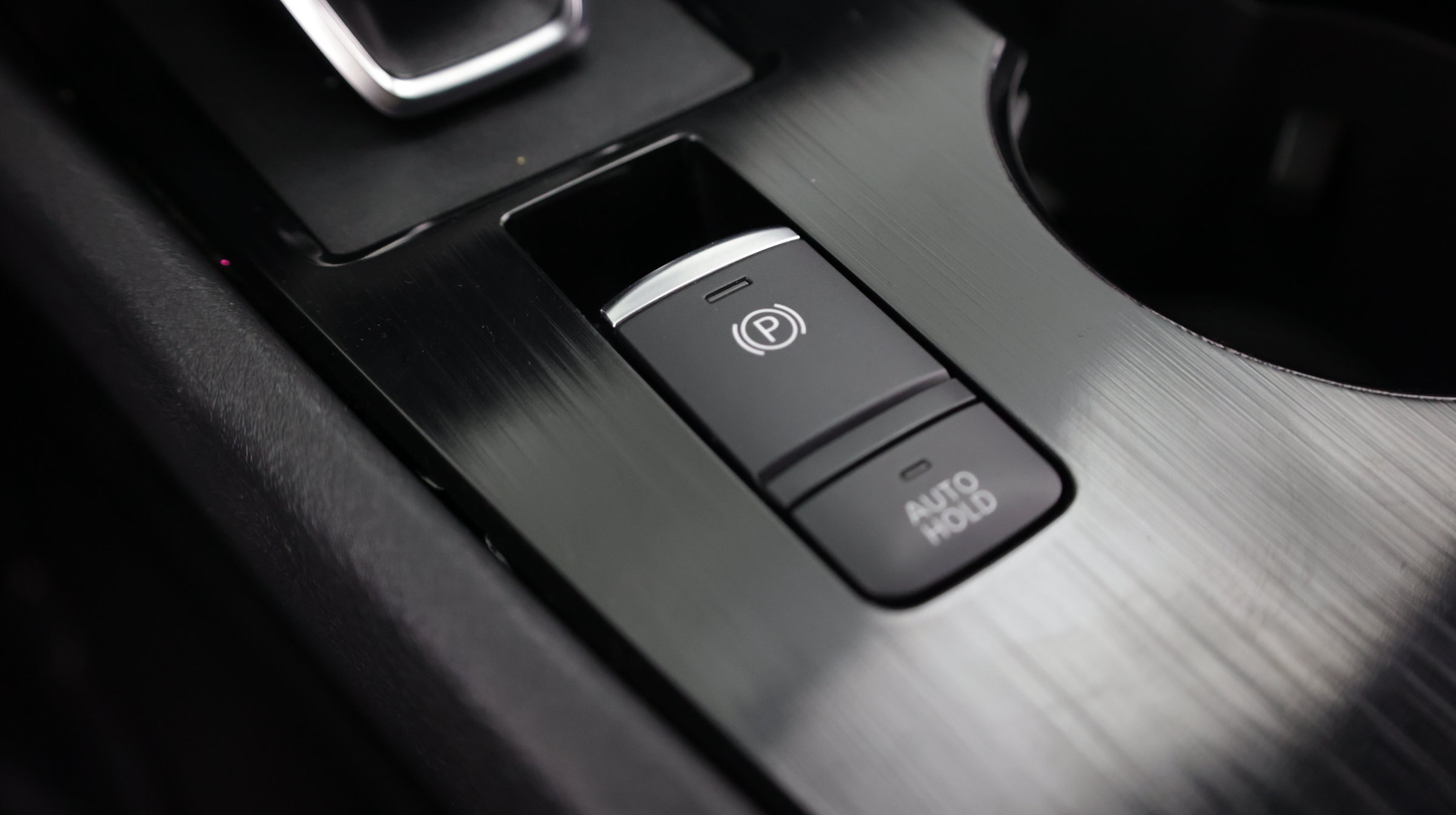 Used 2025 Nissan Rogue SV AWD/4WD image 18