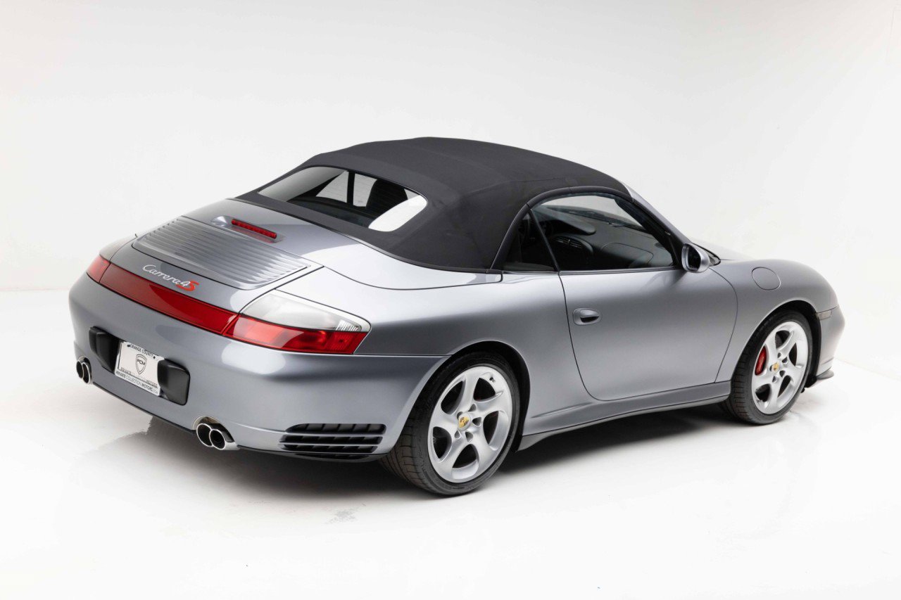 Used 2004 Porsche 911 Carrera 4 AWD/4WD image 23