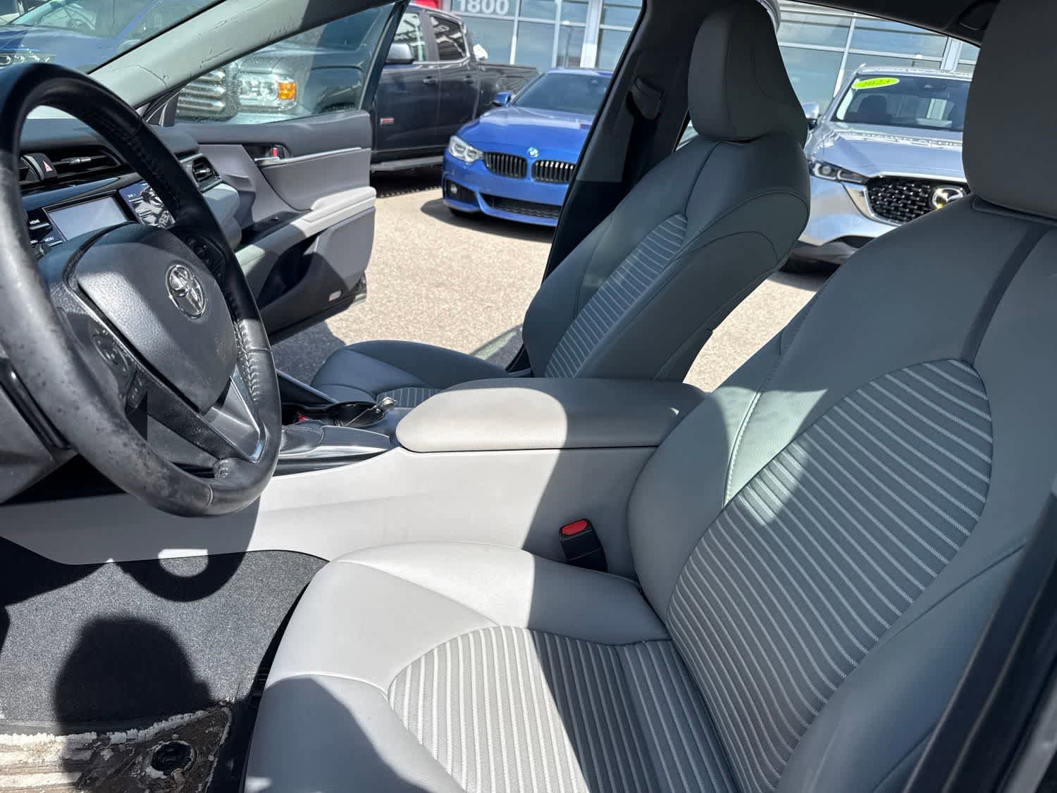 Used 2019 Toyota Camry SE FWD image 15