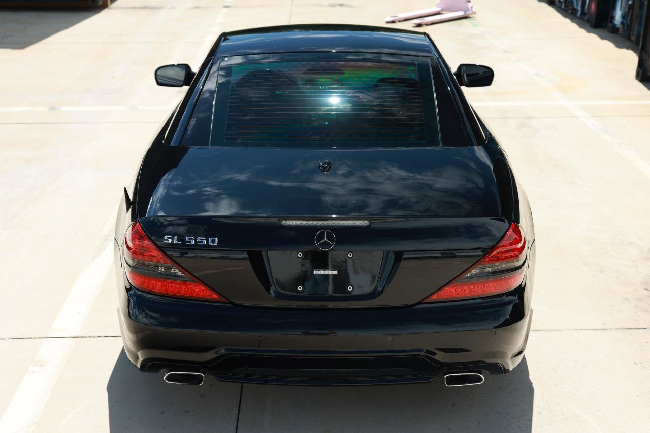 Used 2009 Mercedes-Benz SL 550 w/ Premium I Pkg image 9