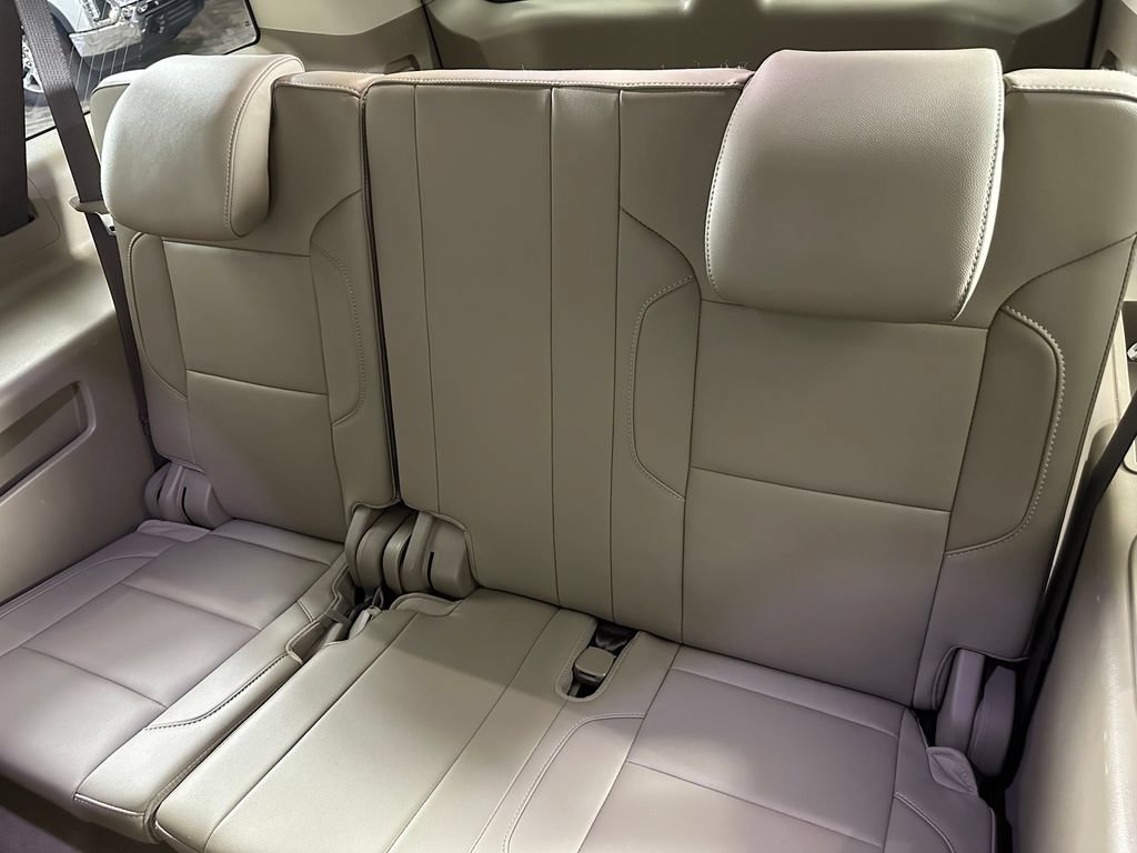 Used 2020 Chevrolet Suburban LT AWD/4WD image 29