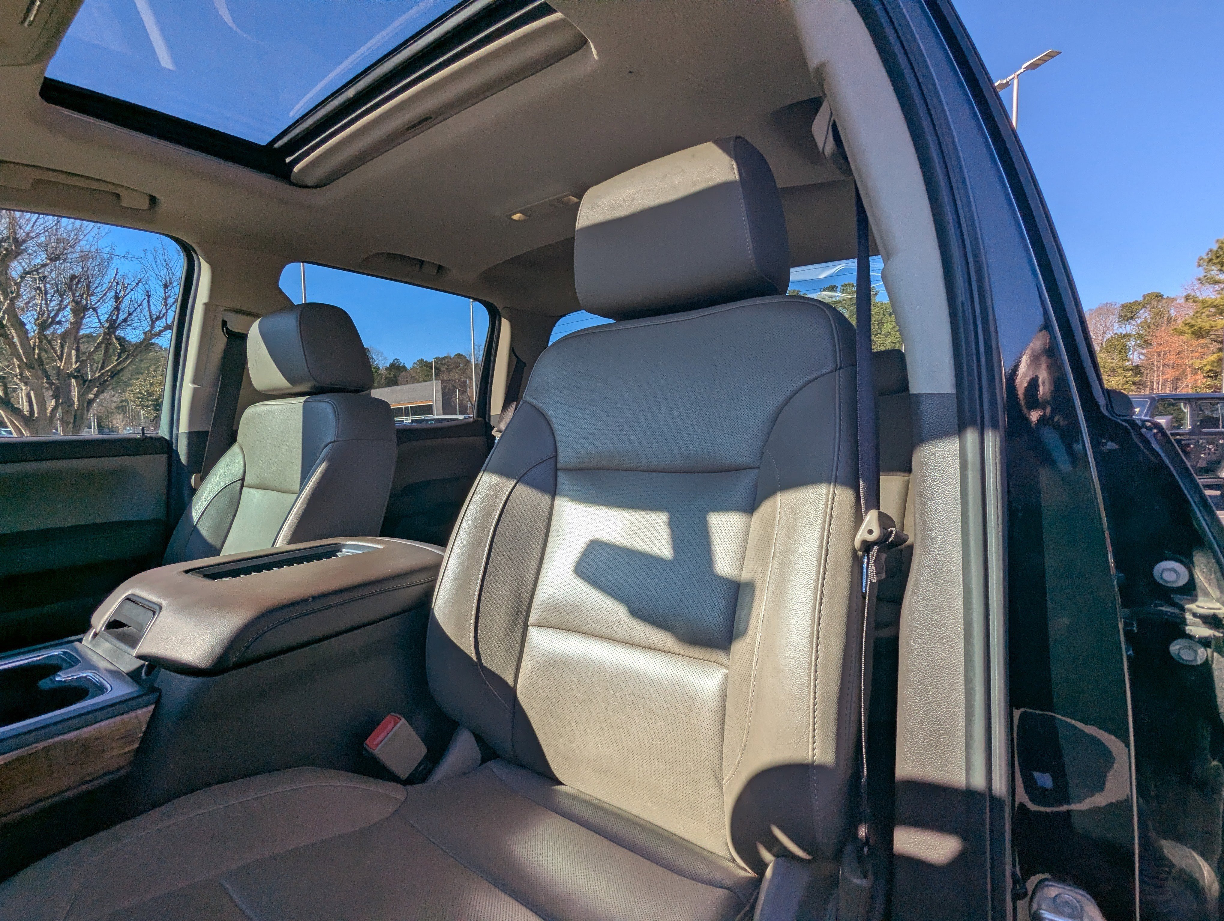 Used 2018 GMC Sierra 1500 SLT w/ SLT Premium Package image 9