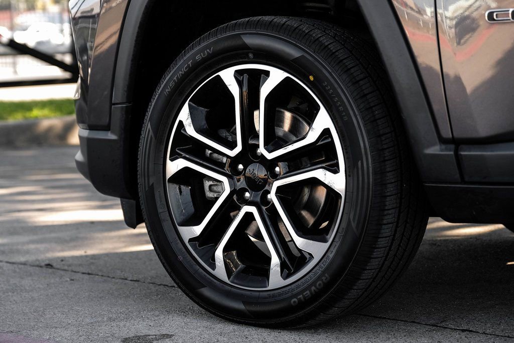 Used 2022 Jeep Compass Limited image 65