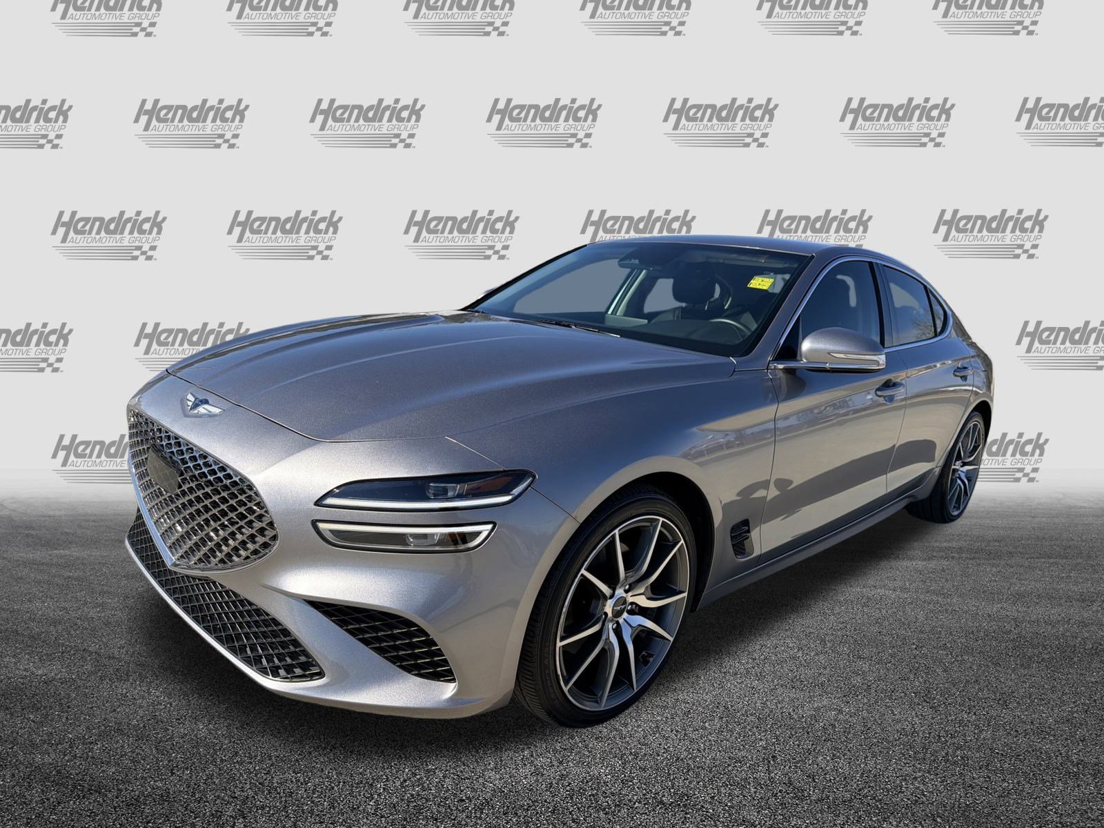 Used 2023 Genesis G70 2.0T image 5