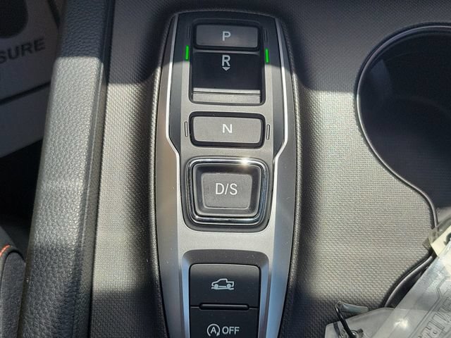 Used 2025 Honda Ridgeline TrailSport image 30