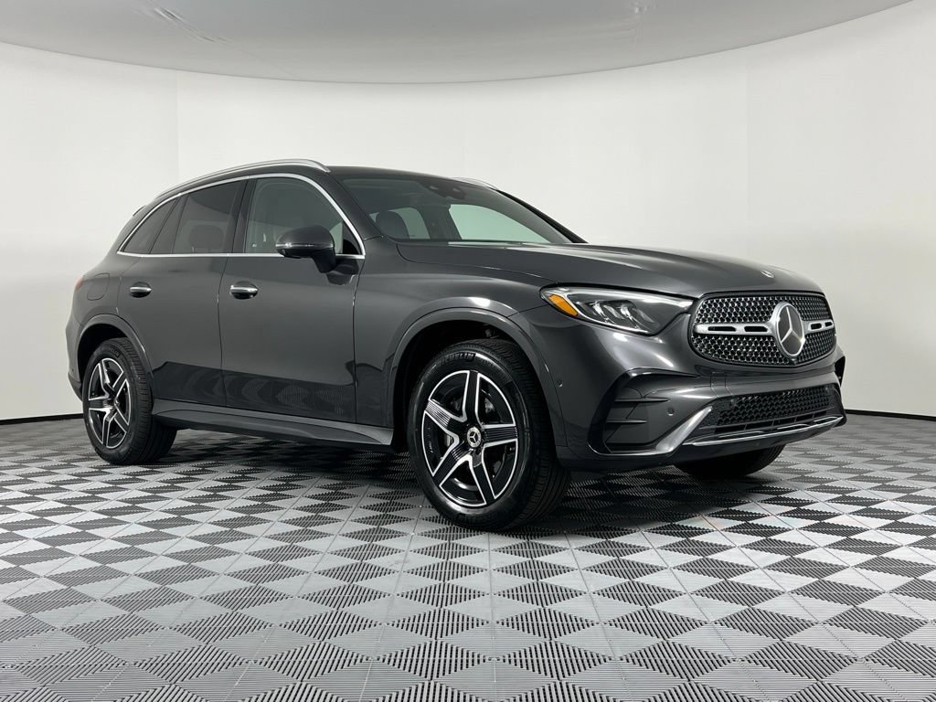 Certified 2025 Mercedes-Benz GLC 300 4MATIC image 1