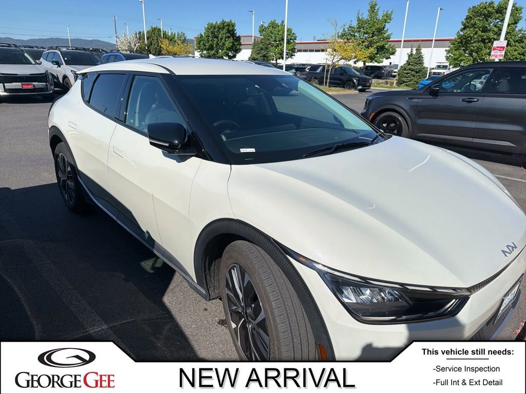 Used 2024 Kia EV6 Light AWD/4WD image 1