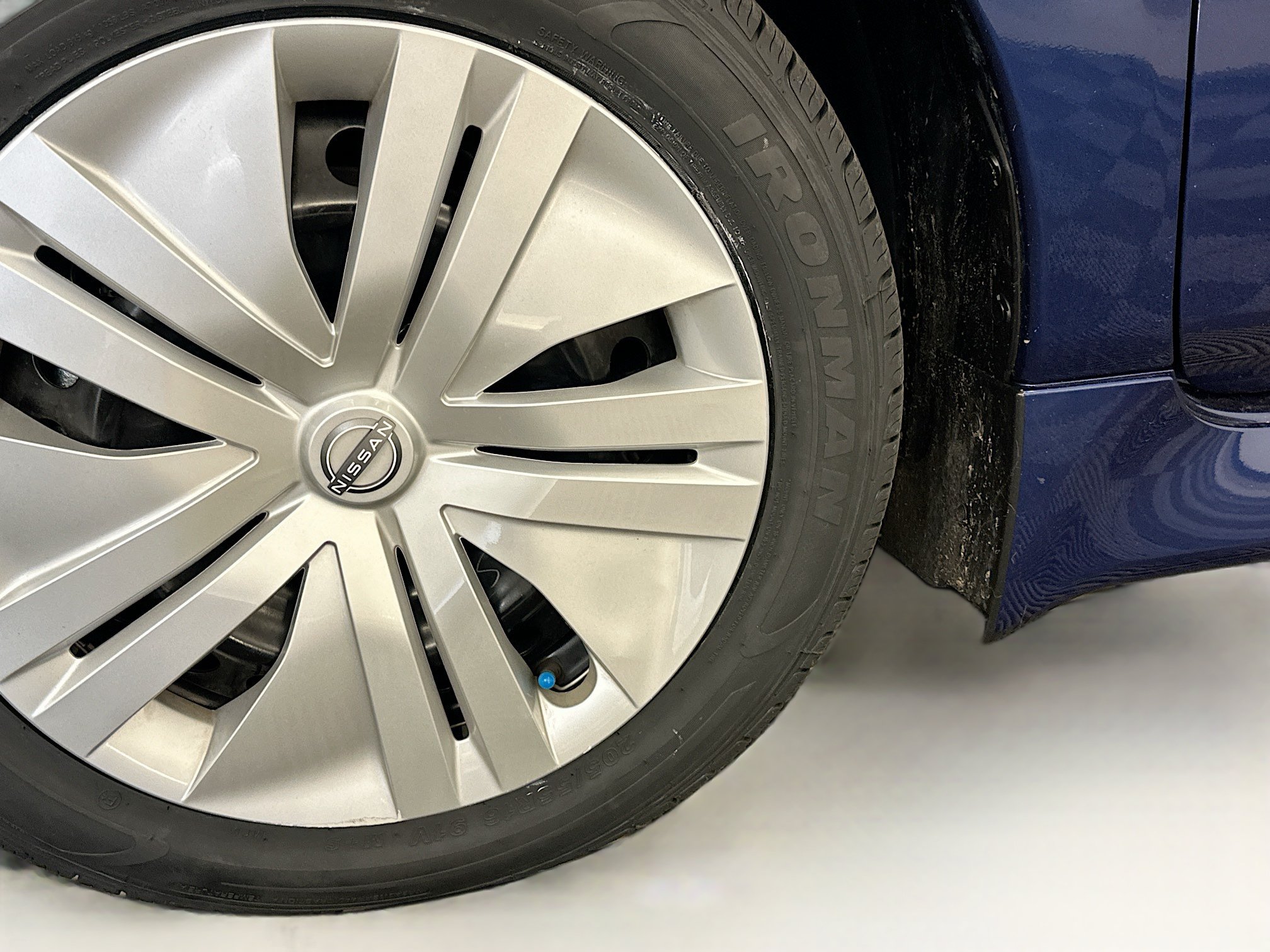Used 2025 Nissan Leaf S FWD image 34