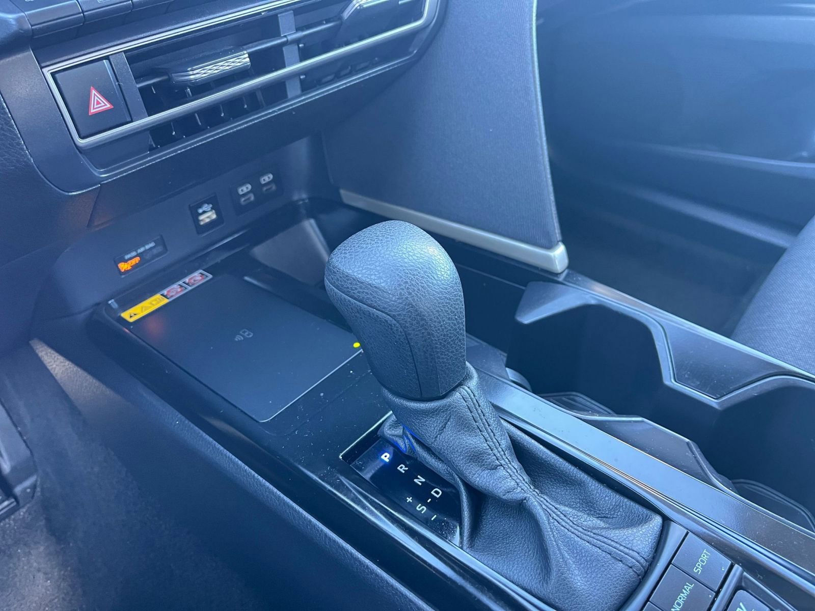 Used 2025 Toyota Camry LE image 47