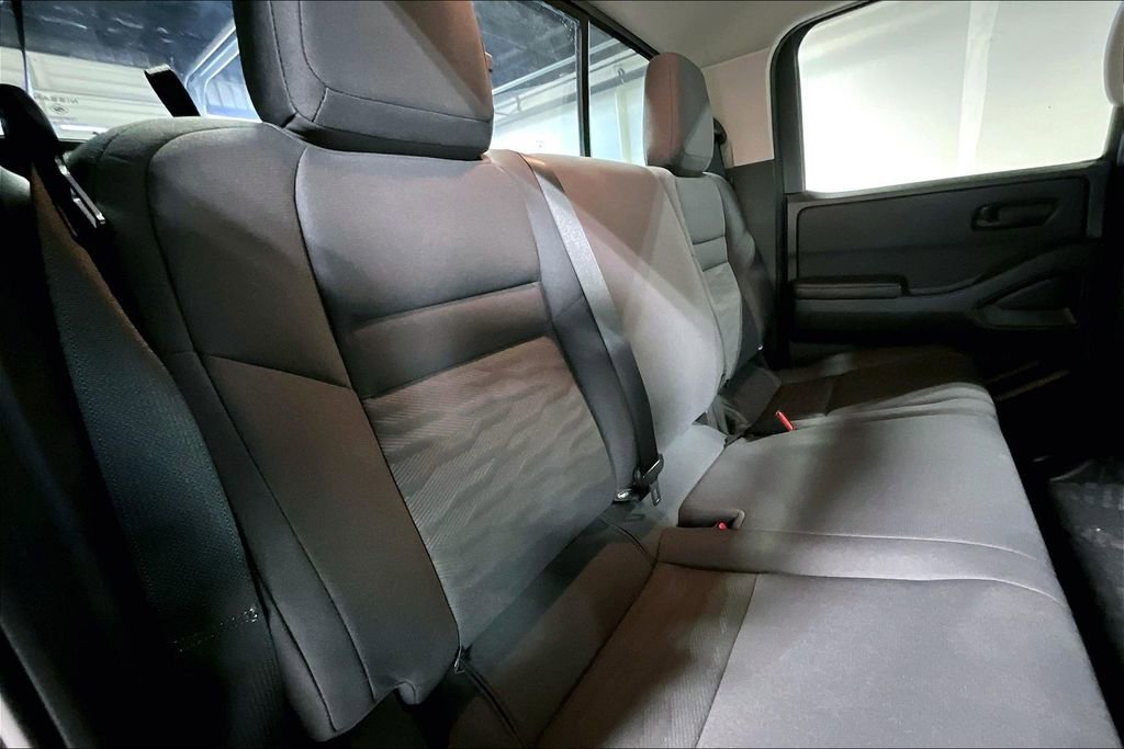 Used 2025 Nissan Frontier S w/ S Utility Package image 36