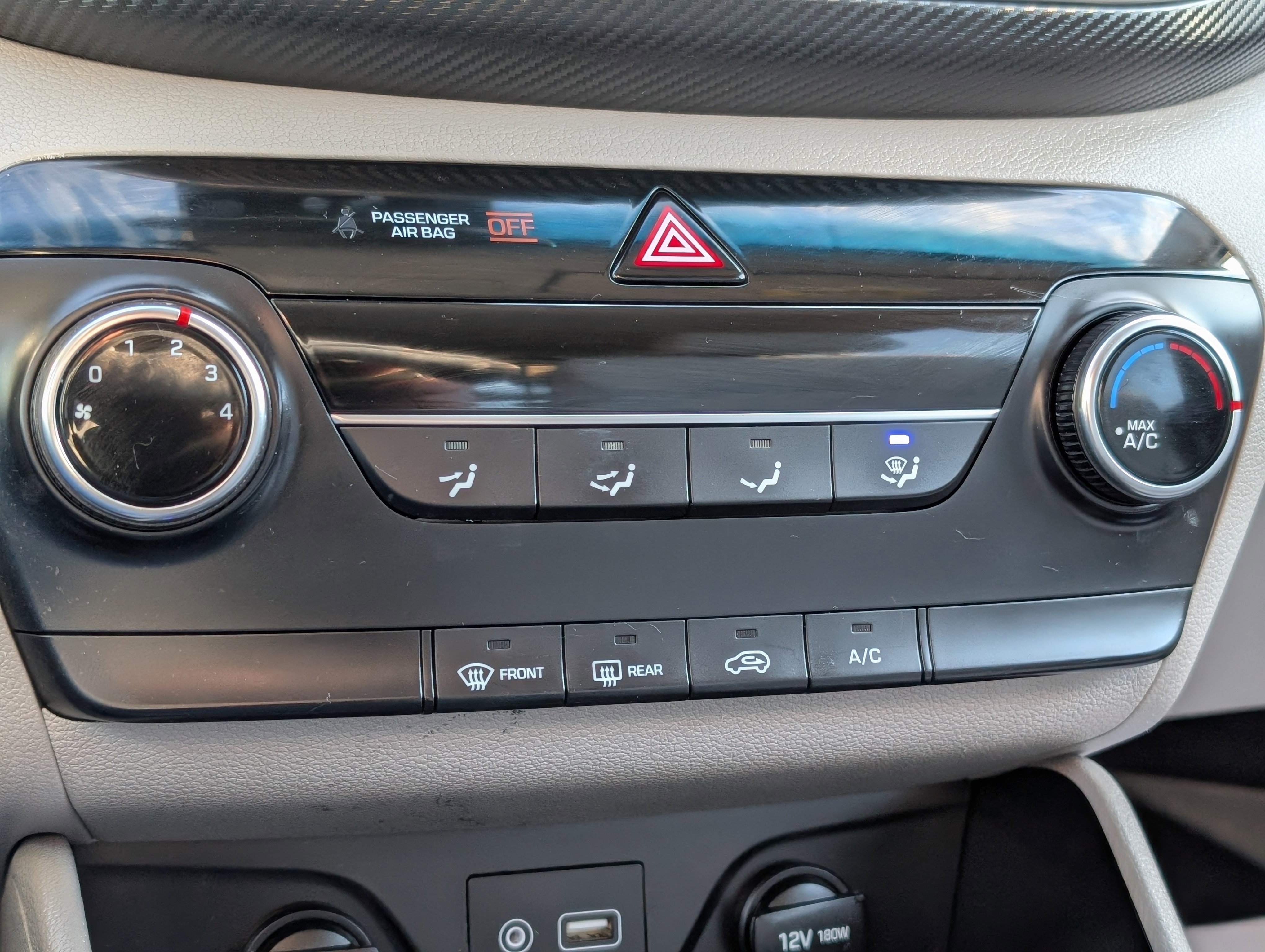 Used 2019 Hyundai Tucson SE image 19