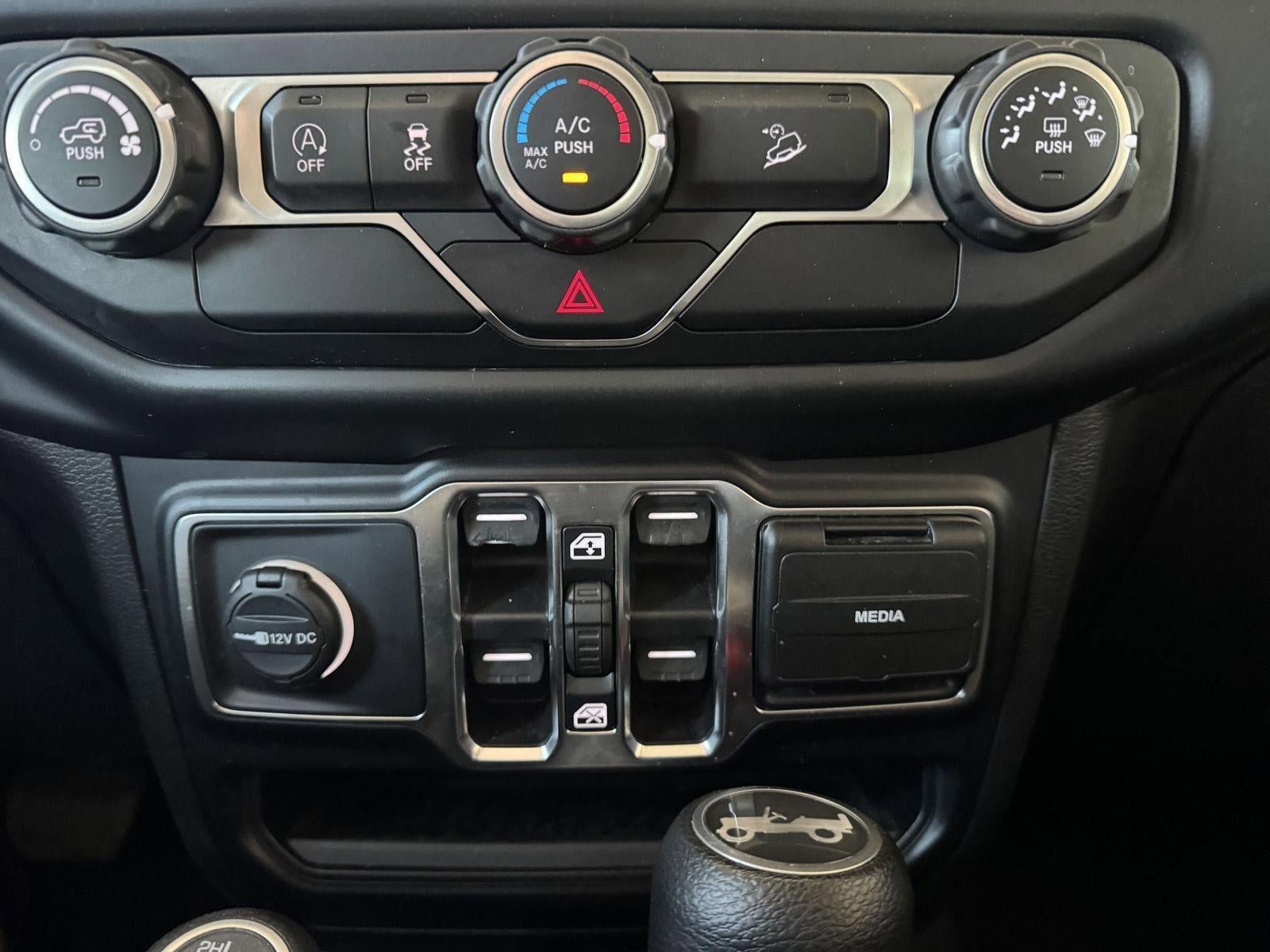 Used 2020 Jeep Wrangler Unlimited Sport S AWD/4WD image 25