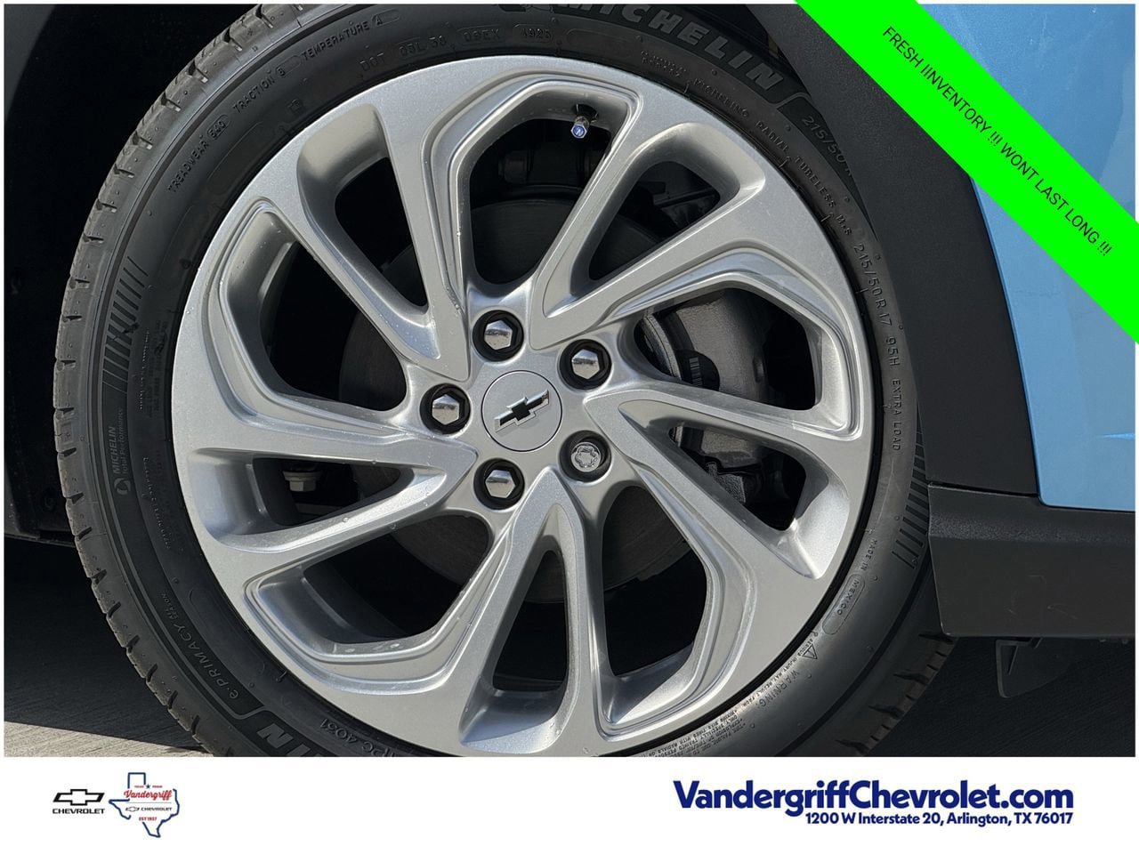 New 2027 Chevrolet Bolt LT w/ Comfort Package FWD image 9