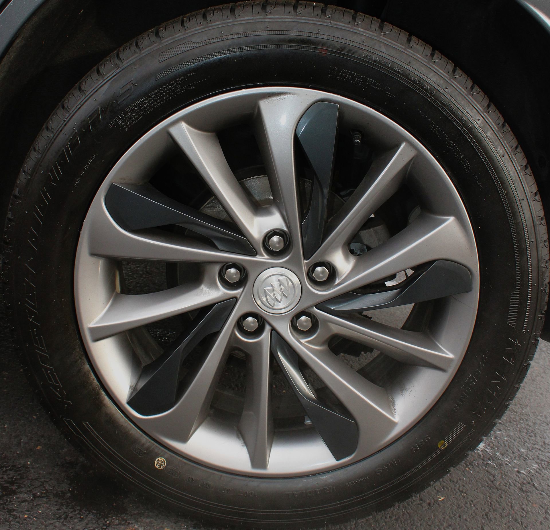 Used 2020 Buick Encore GX Select w/ Sport Touring Package image 11