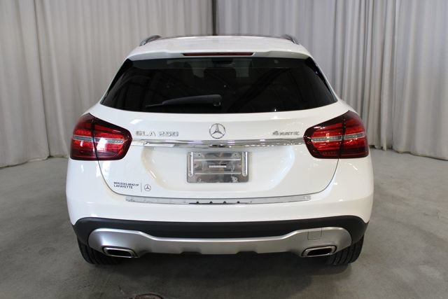 Used 2020 Mercedes-Benz GLA 250 4MATIC w/ Premium Package image 29