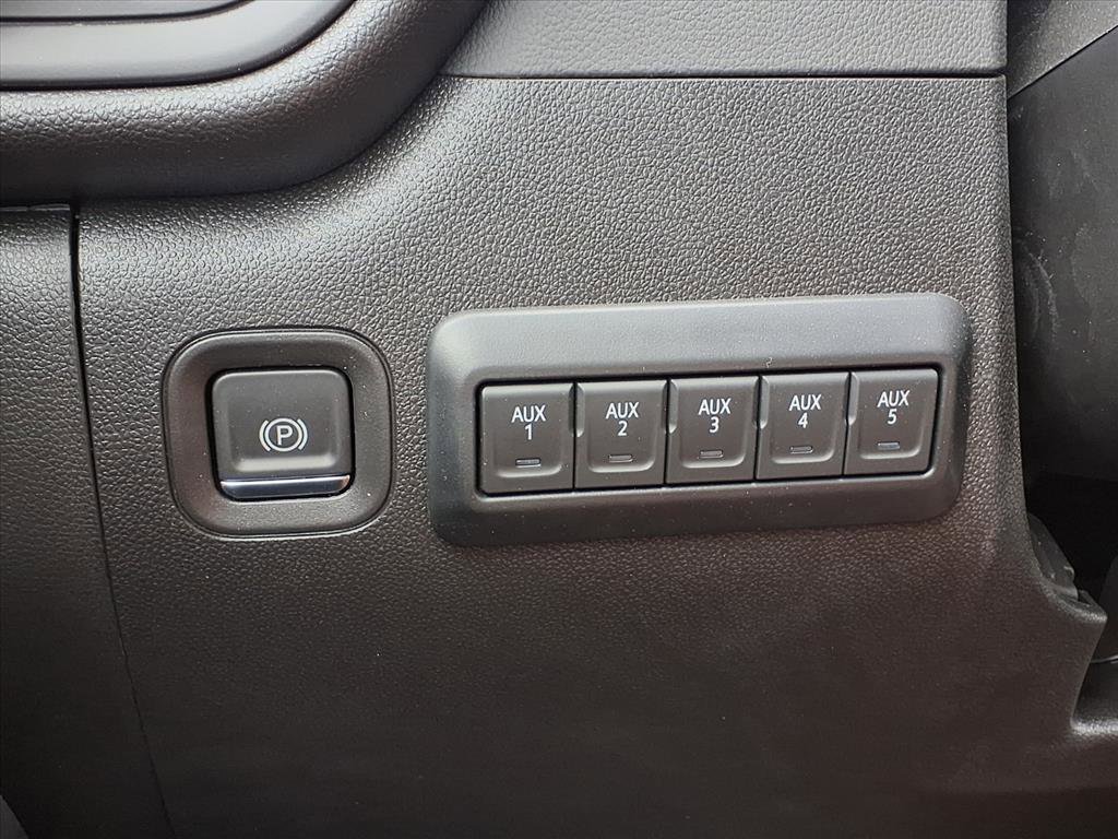 New 2025 GMC Sierra 3500 Pro w/ Convenience Package AWD/4WD image 12