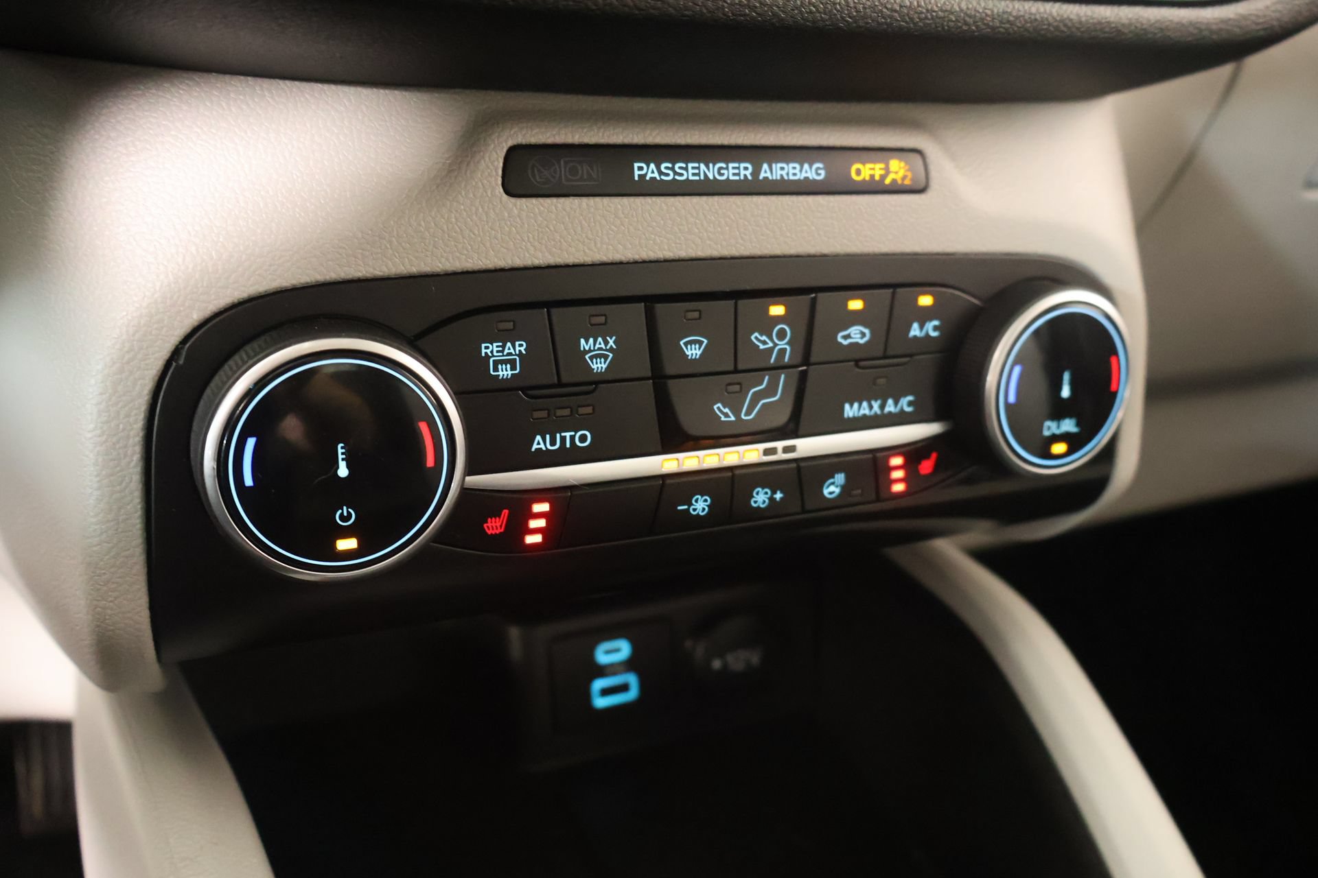 Used 2023 Ford Escape Active AWD/4WD image 7