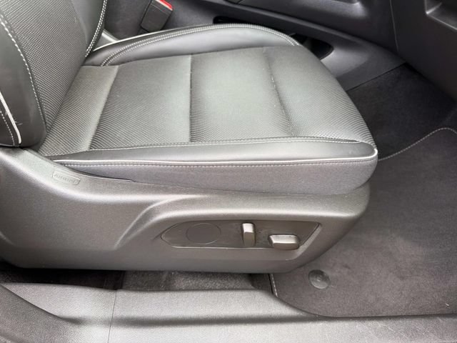 Used 2023 Buick Envision Essence FWD image 14