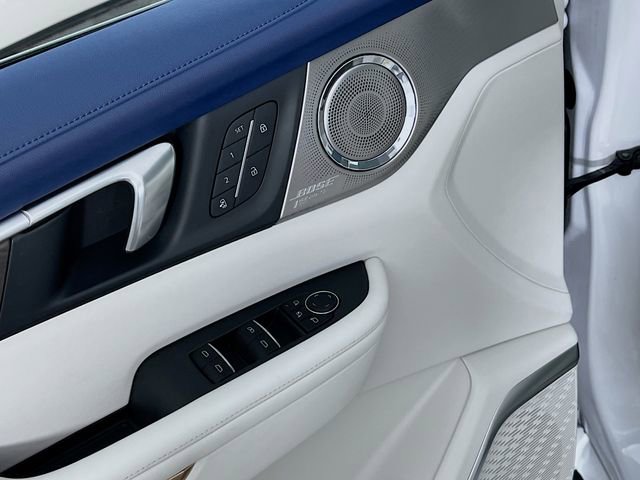 Certified 2025 Buick Enclave Avenir image 17