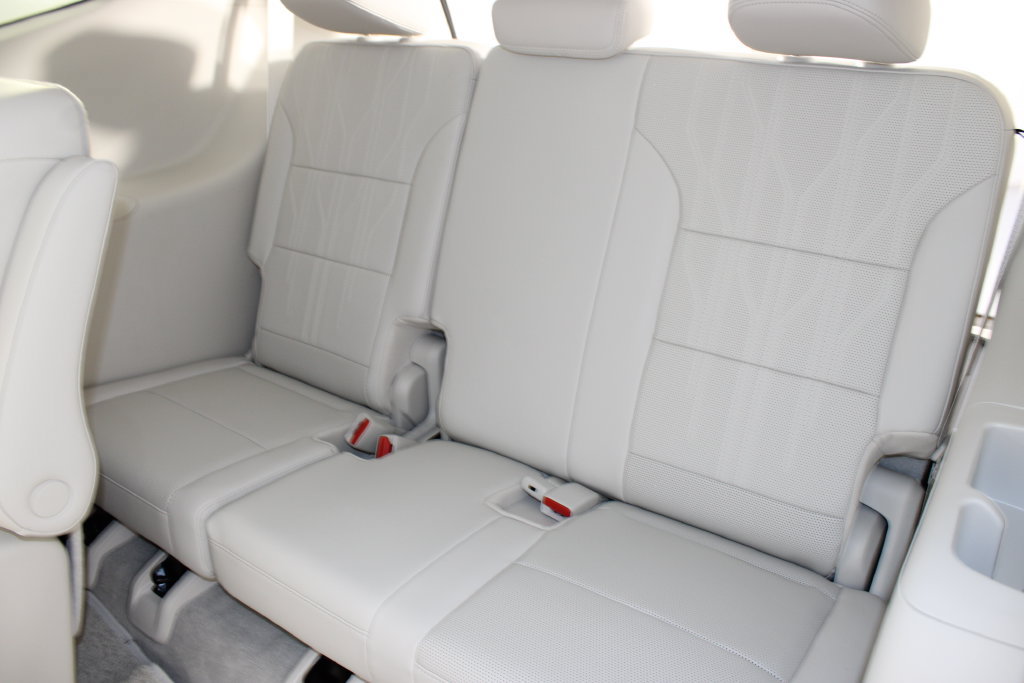 New 2027 Buick Enclave Avenir FWD image 22