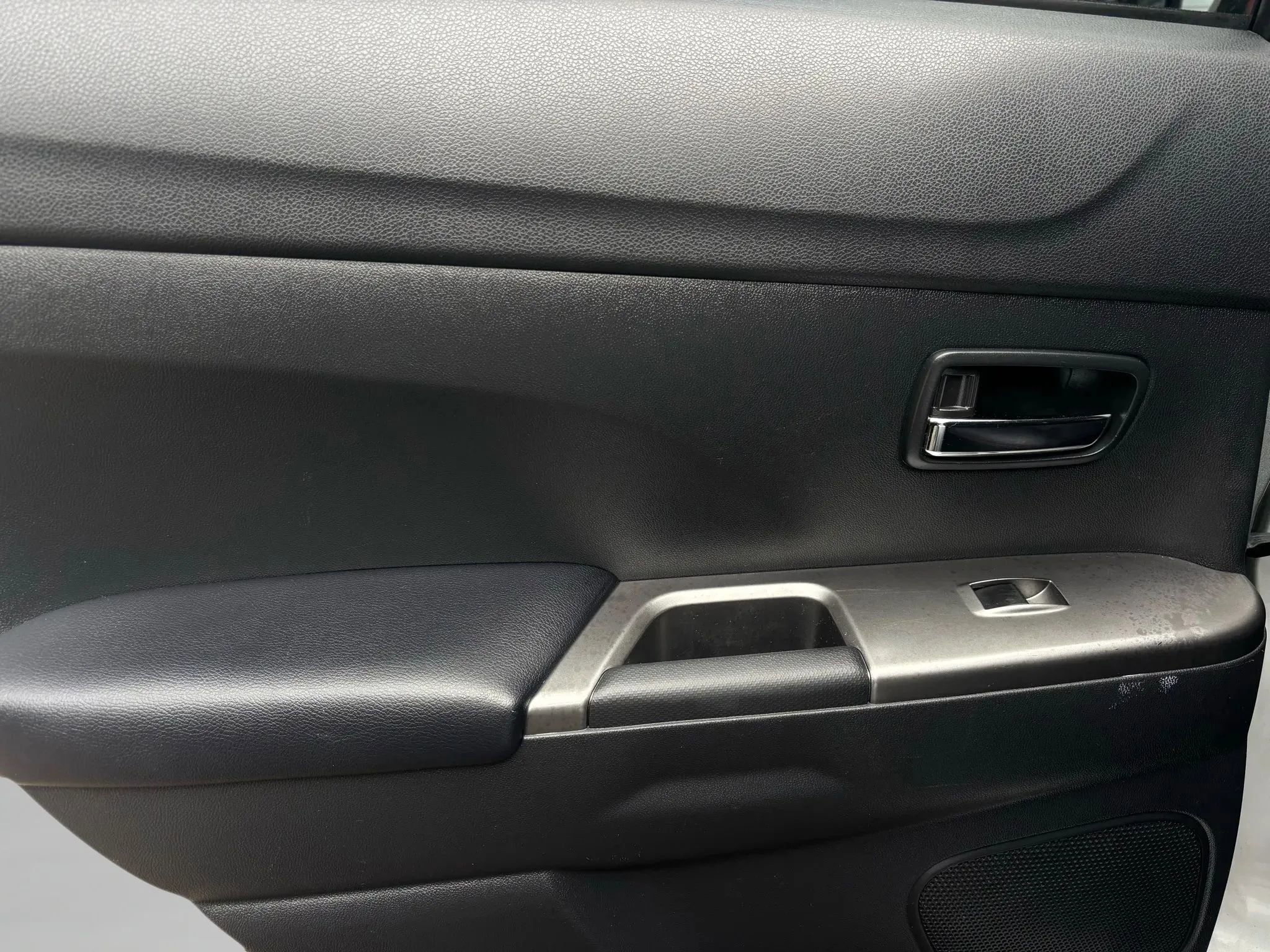 Used 2022 Mitsubishi Outlander Sport SE image 29