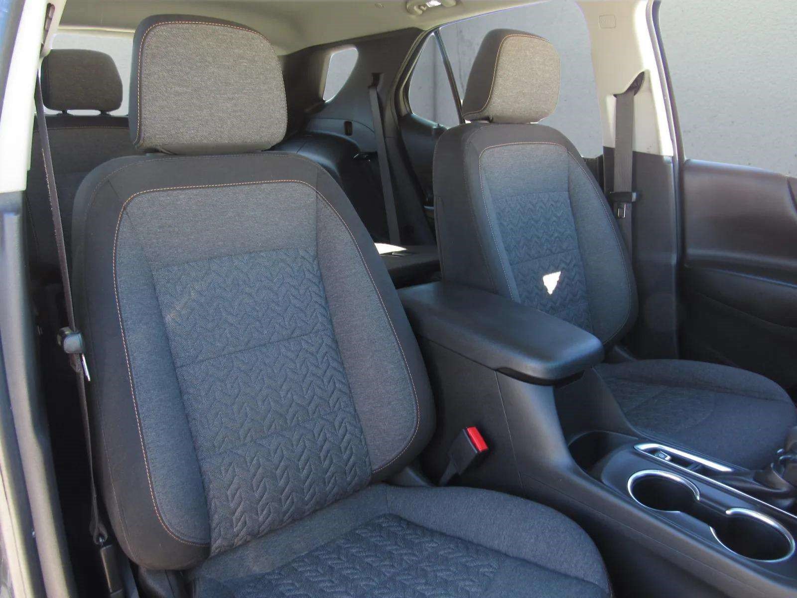 Used 2023 Chevrolet Equinox LT FWD image 10