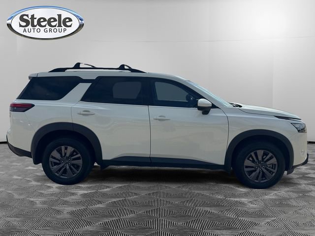 Used 2023 Nissan Pathfinder SV FWD image 6