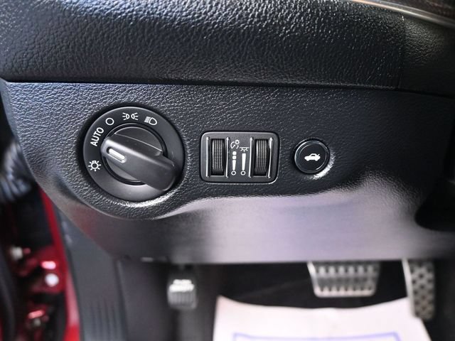 Used 2017 Dodge Challenger SRT Hellcat RWD image 16