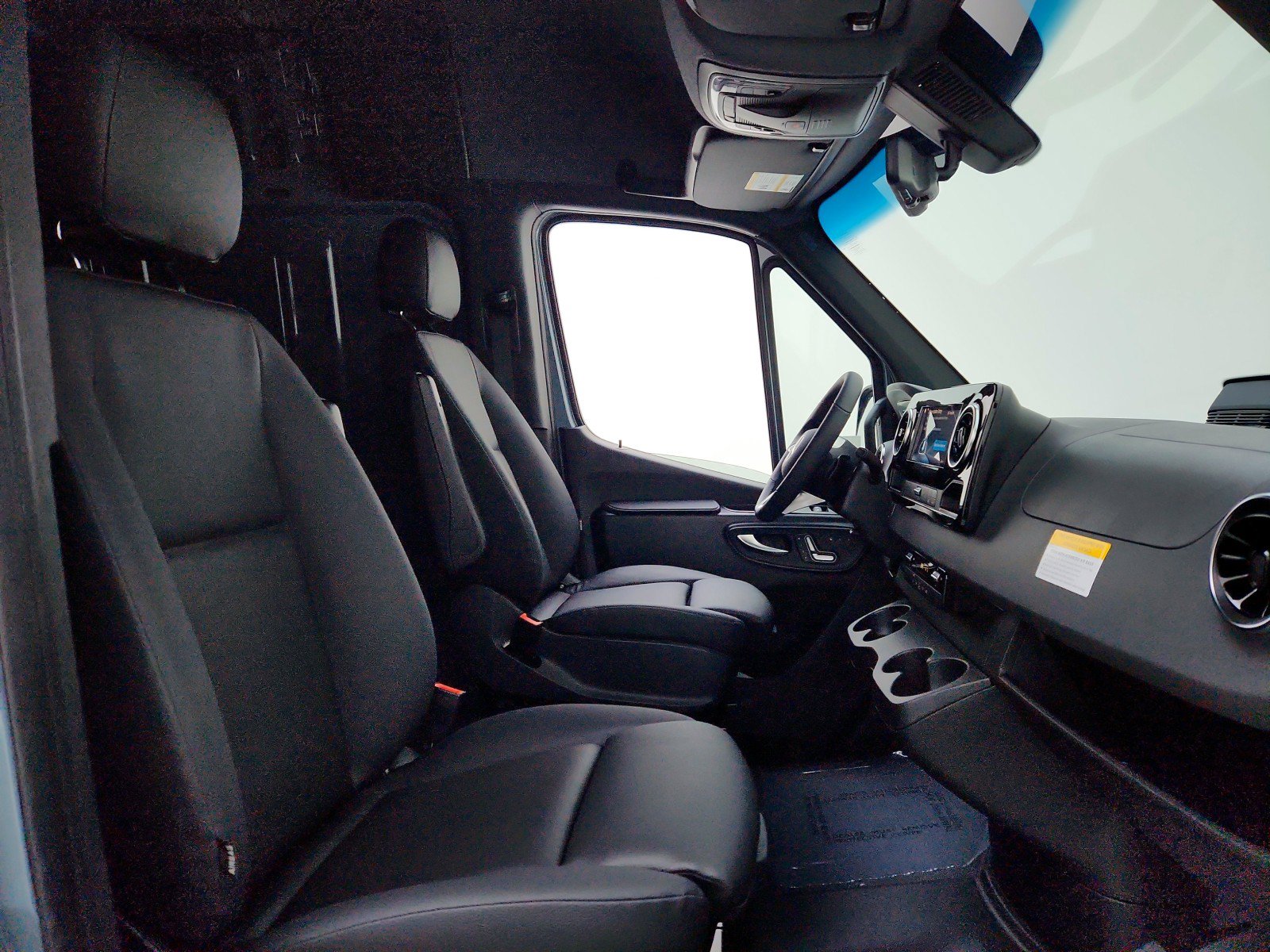 New 2026 Mercedes-Benz Sprinter 2500 image 13