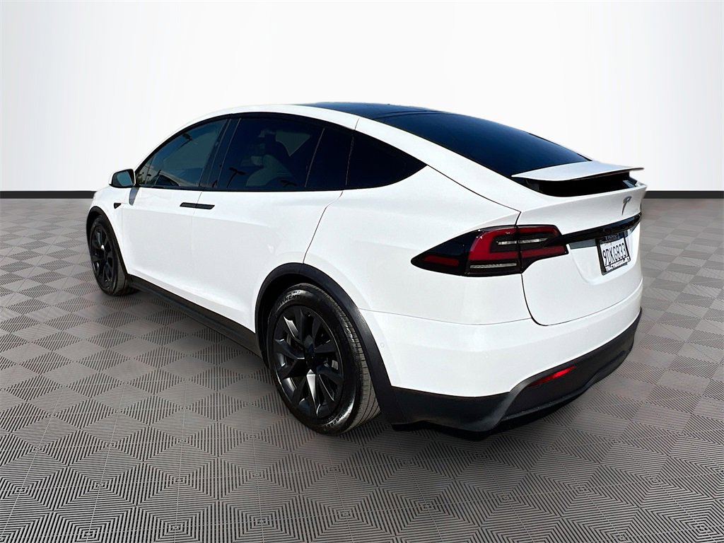 Used 2022 Tesla Model X image 5