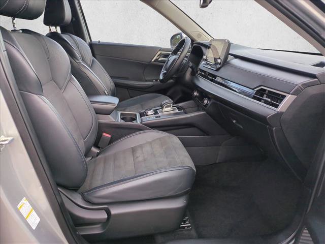 Used 2024 Mitsubishi Outlander SE image 21
