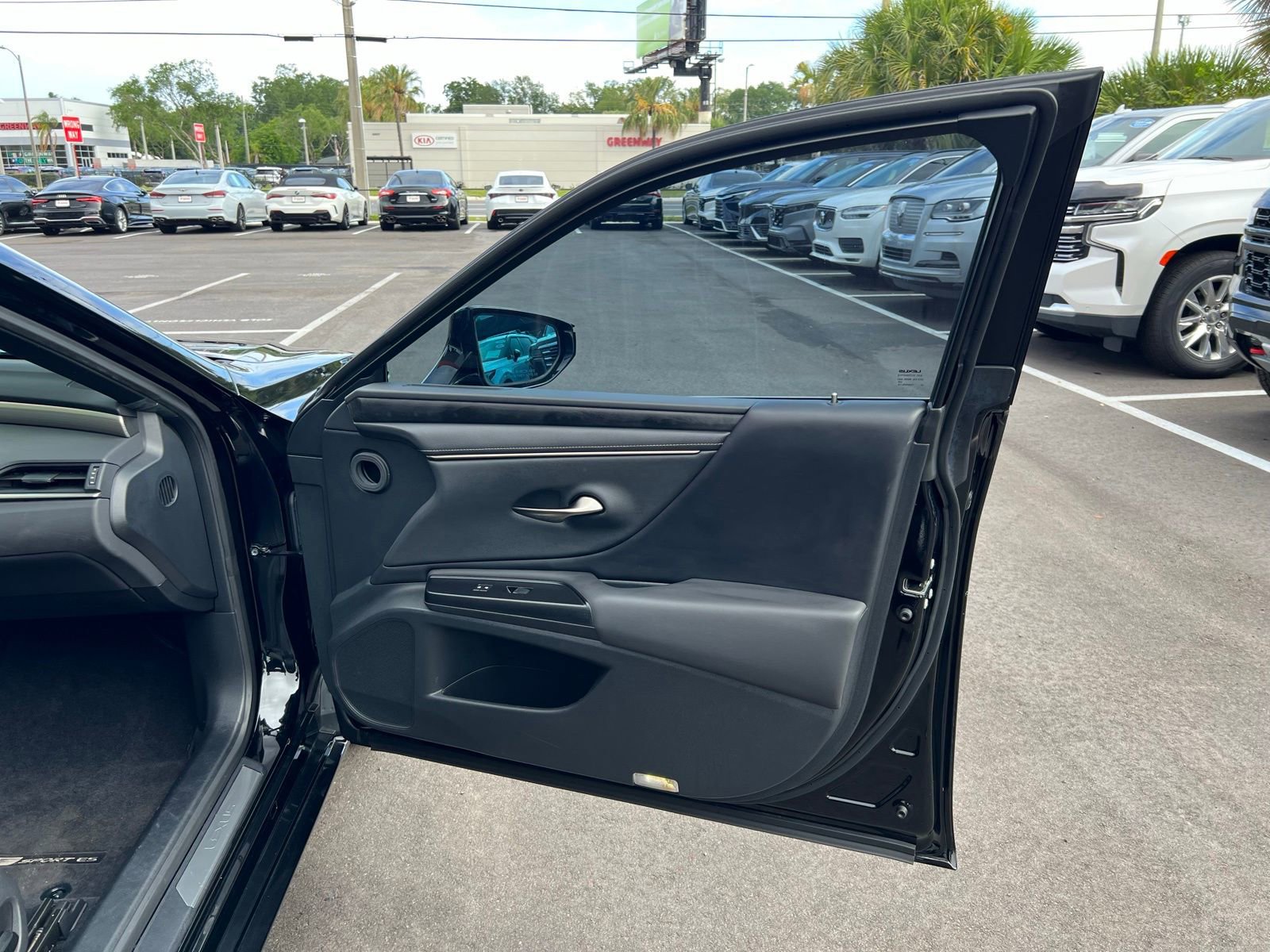 Used 2020 Lexus ES 350 F Sport w/ Accessory Package image 55