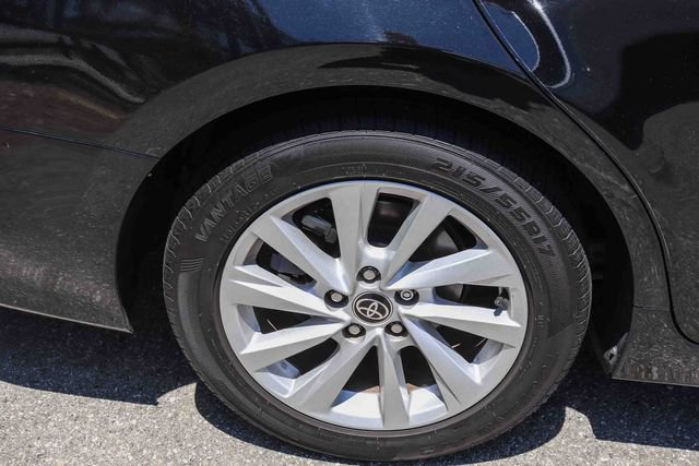 Used 2022 Toyota Camry LE w/ Carpet Mat Package (TMS) FWD image 9