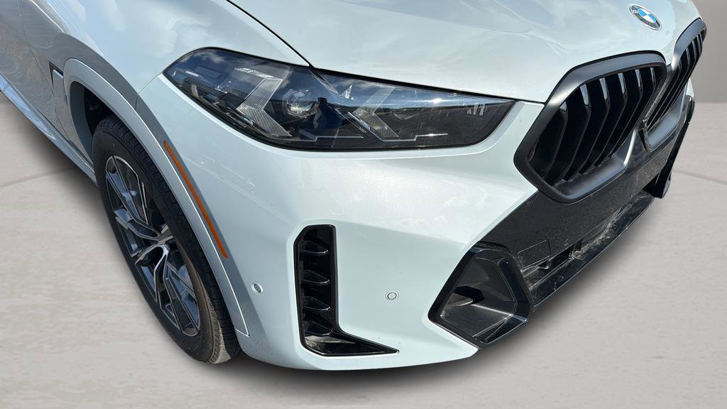 Used 2026 BMW X6 xDrive40i image 10