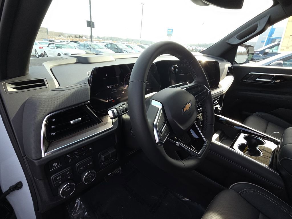 New 2026 Chevrolet Tahoe Premier w/ Sun And Tow Package AWD/4WD image 14