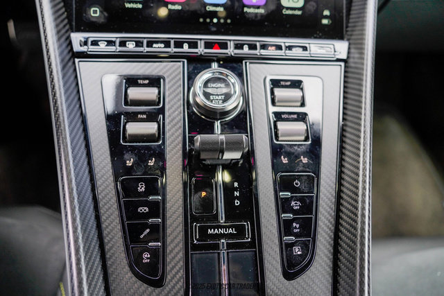 Used 2025 Aston Martin DB12 Coupe RWD image 31
