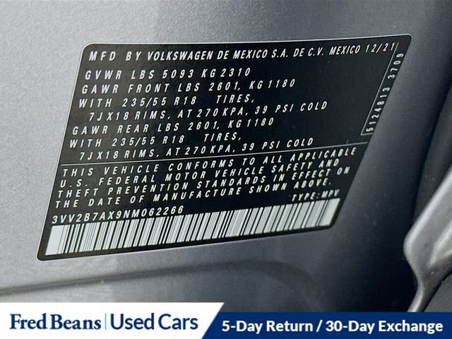 Used 2022 Volkswagen Tiguan SE image 32