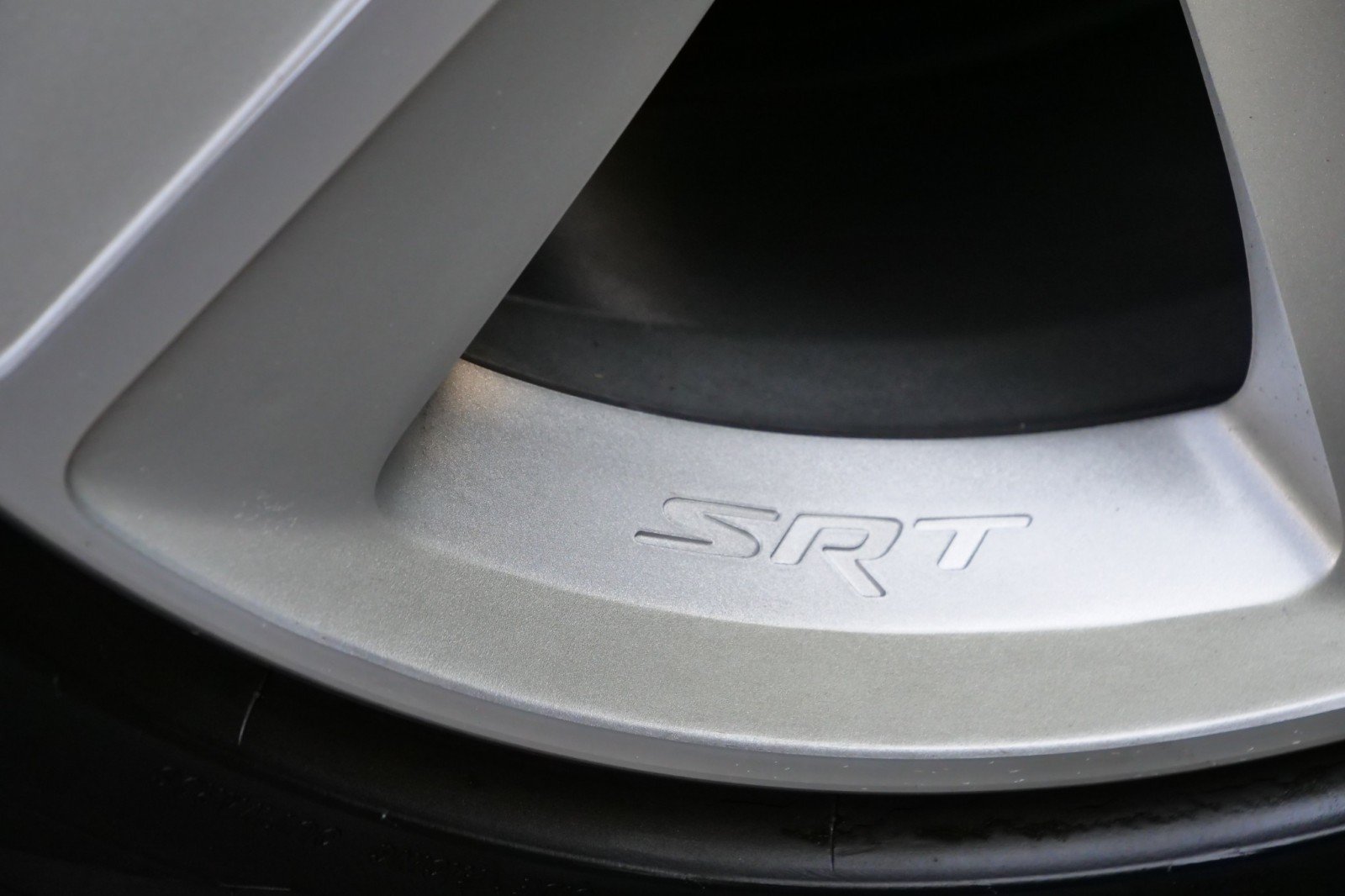 Used 2010 Dodge Challenger SRT8 w/ SRT Option Group II RWD image 39